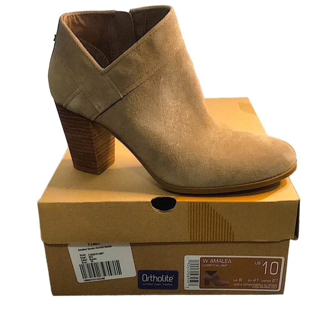 NWT Kookaburra by Ugg Tan Amalea Suede Heeled Bootie with foam insoles size 10